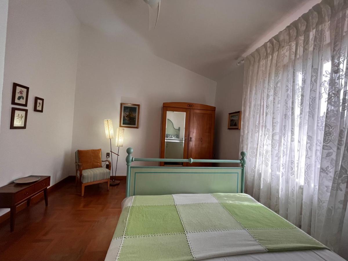 Casa Del Pino Bed & Breakfast Borgo a Buggiano Luaran gambar