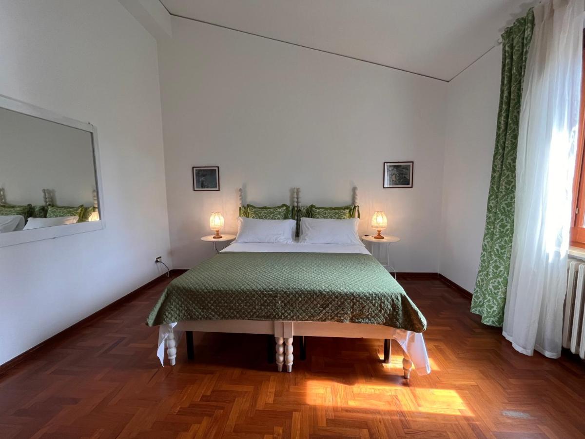 Casa Del Pino Bed & Breakfast Borgo a Buggiano Luaran gambar
