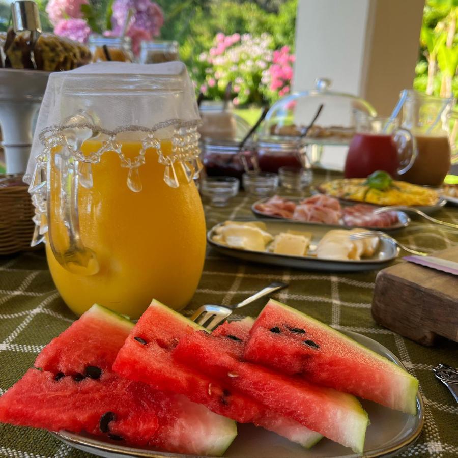 Casa Del Pino Bed & Breakfast Borgo a Buggiano Luaran gambar