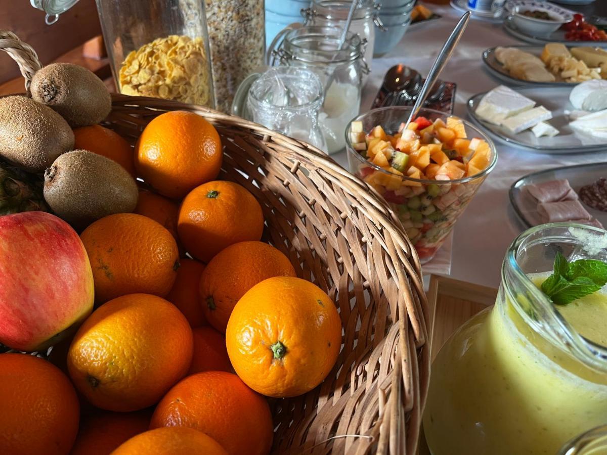 Casa Del Pino Bed & Breakfast Borgo a Buggiano Luaran gambar